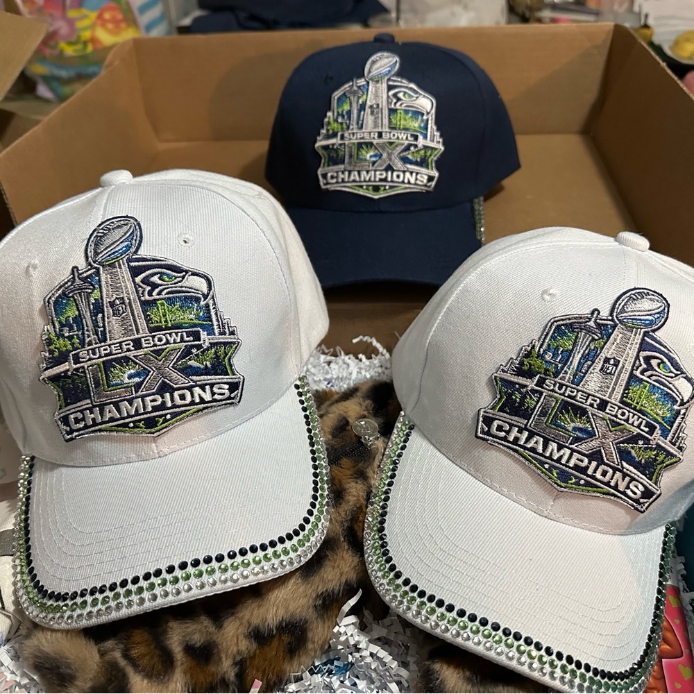 Seattle Seahawks White Super Bowl Champions Hat with Swarovski crystals - Picture 3 of 4